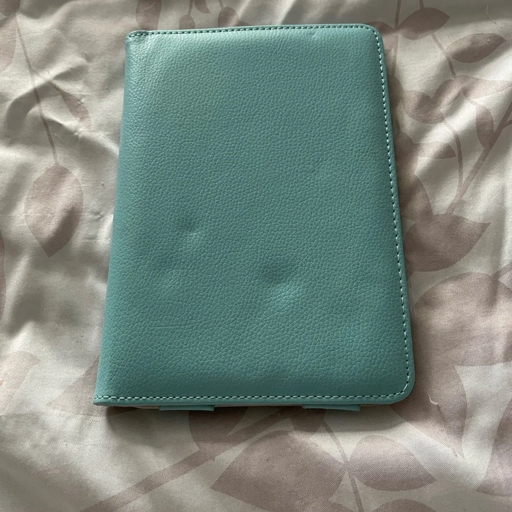 Turquoise Kindle case w swivel